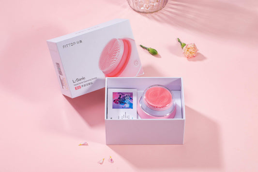 The L-Vision Sonic Facial Cleansing Device FLC952 is a electric sonic face cleansing brush designed for deep facial cleansing, exfoliation, and light massage.